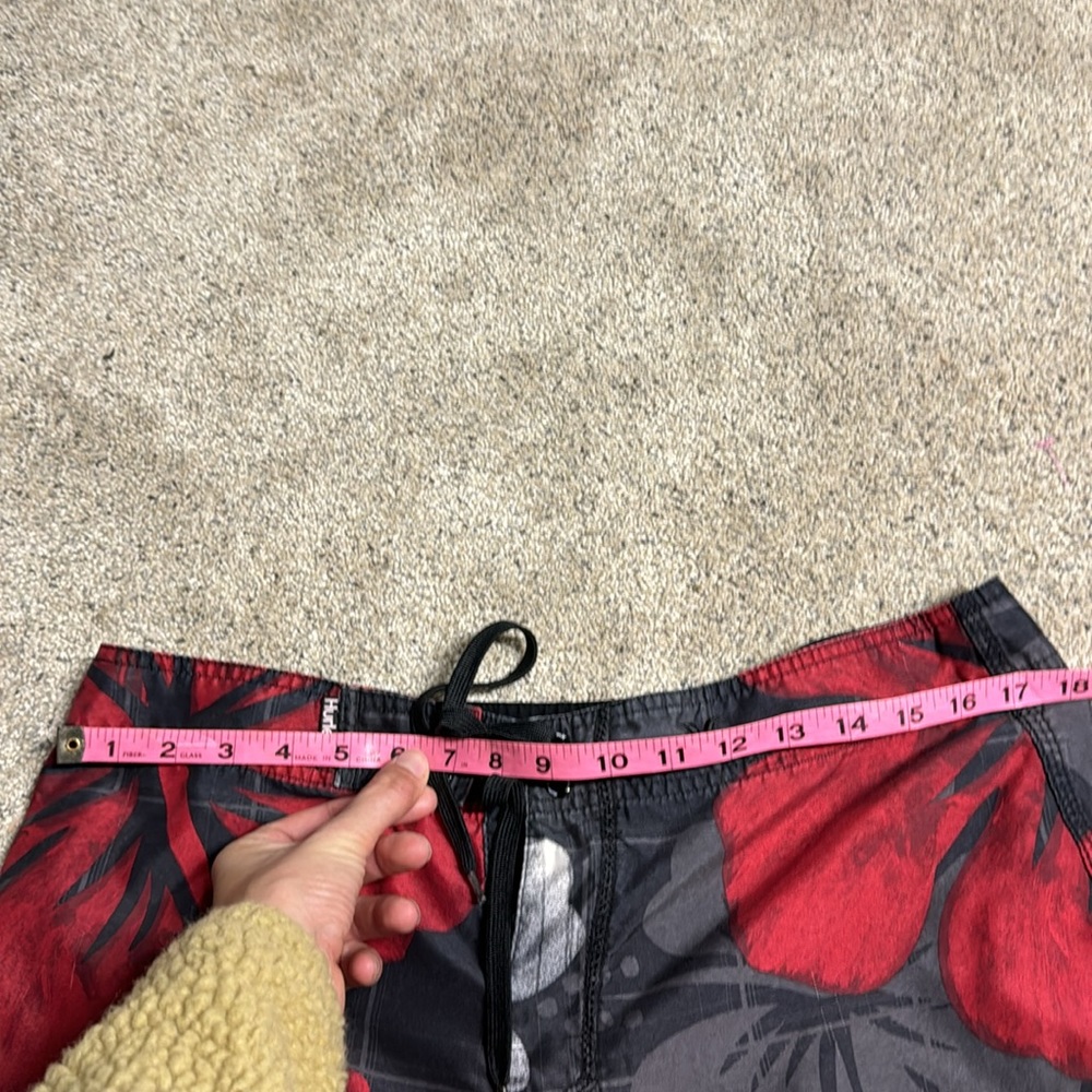 Hurley Hawaiian print board shorts red/black swim trunks y2k hibiscus - Picture 6 of 8
